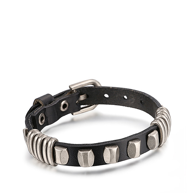 香港omto 气质百搭 时尚有范 银色金属装饰牛皮手链